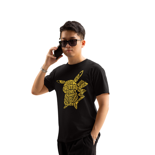 Áo thun hình Pikachu tạo thành từ chữ như “PIKACHU”, “POKEMON”, “POCKET MONSTER”, “SHOCK”, “GOD”, “THUNDER”, “YELLOW”...