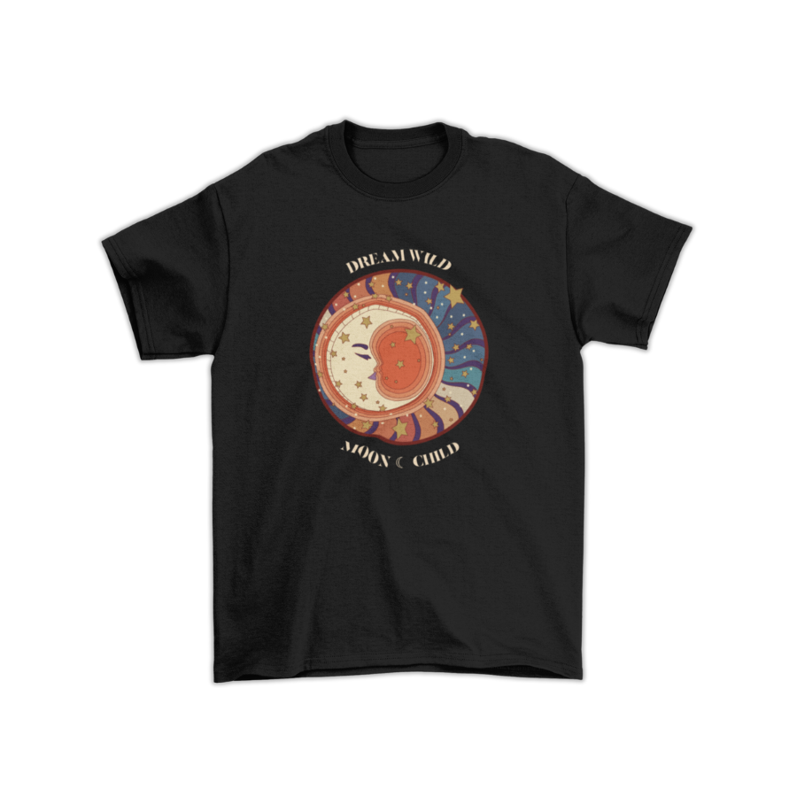 Áo thun vũ trụ retro hình trăng sao – slogan Dream Wild Moon Child