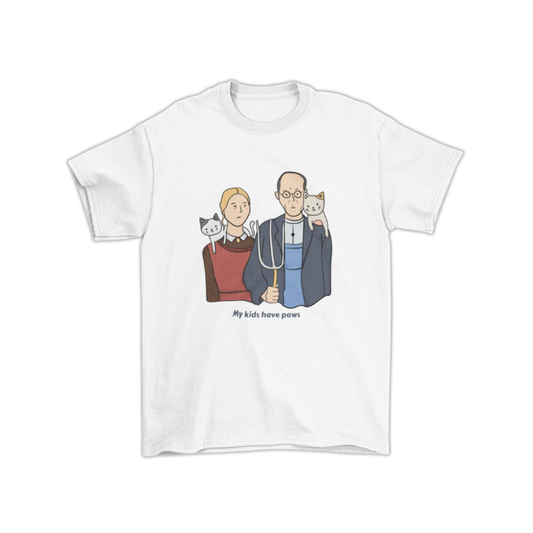 Áo thun in tranh meme đôi vợ chồng ôm mèo – kiểu American Gothic